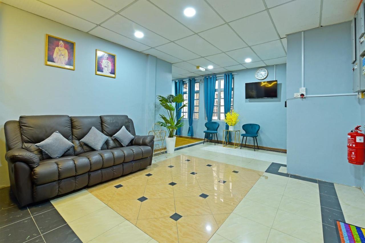 Oyo 90672 De Paradise Turtle Hotel Kerteh Dış mekan fotoğraf