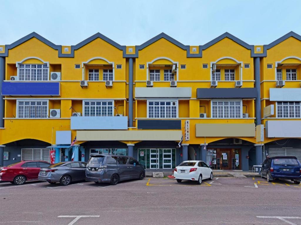 Oyo 90672 De Paradise Turtle Hotel Kerteh Dış mekan fotoğraf