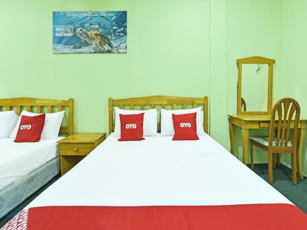 Oyo 90672 De Paradise Turtle Hotel Kerteh Dış mekan fotoğraf